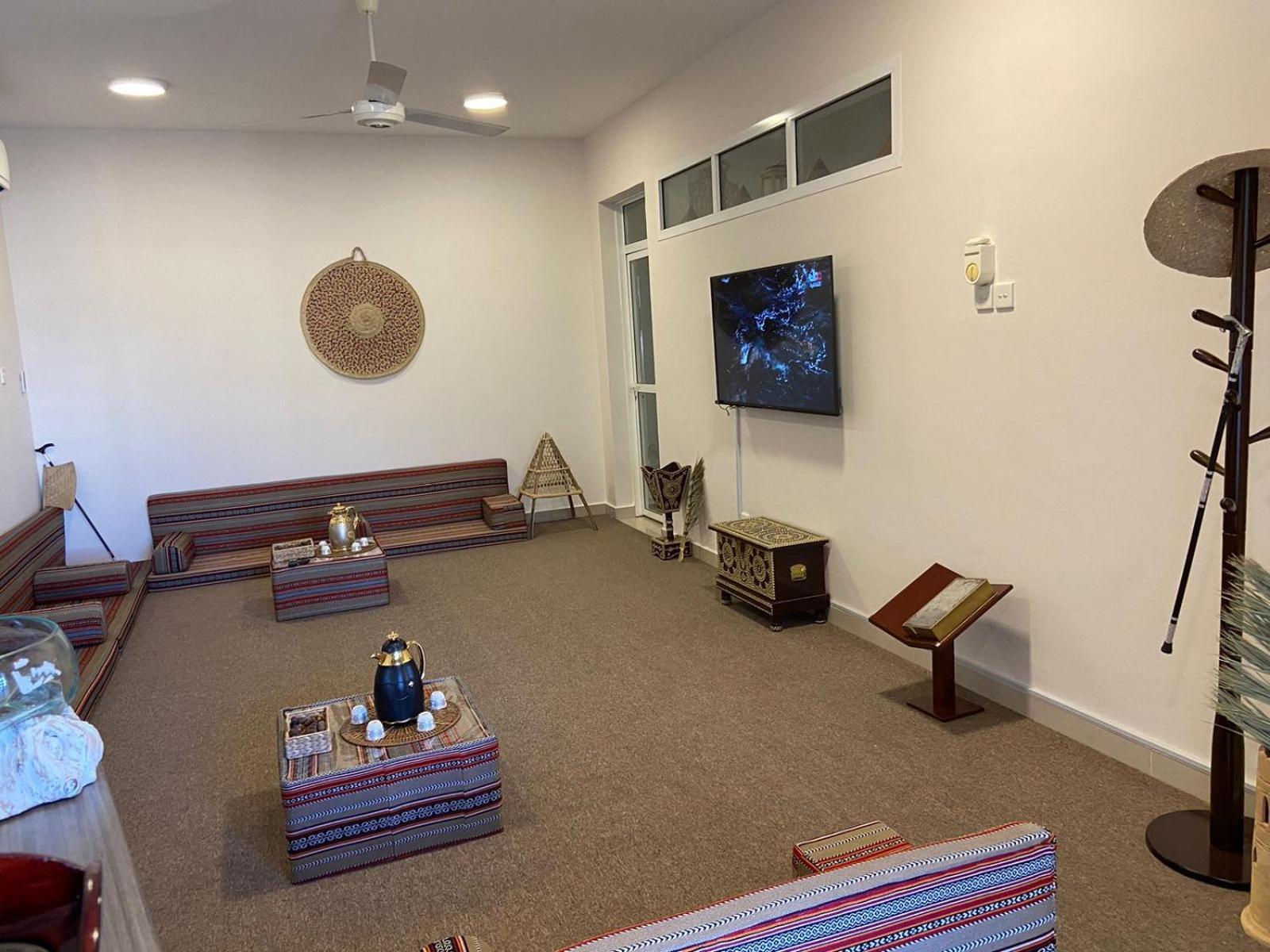 Legacy Hostel Muscat Ngoại thất bức ảnh