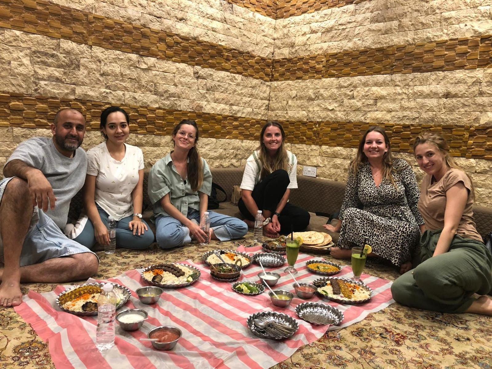 Legacy Hostel Muscat Ngoại thất bức ảnh